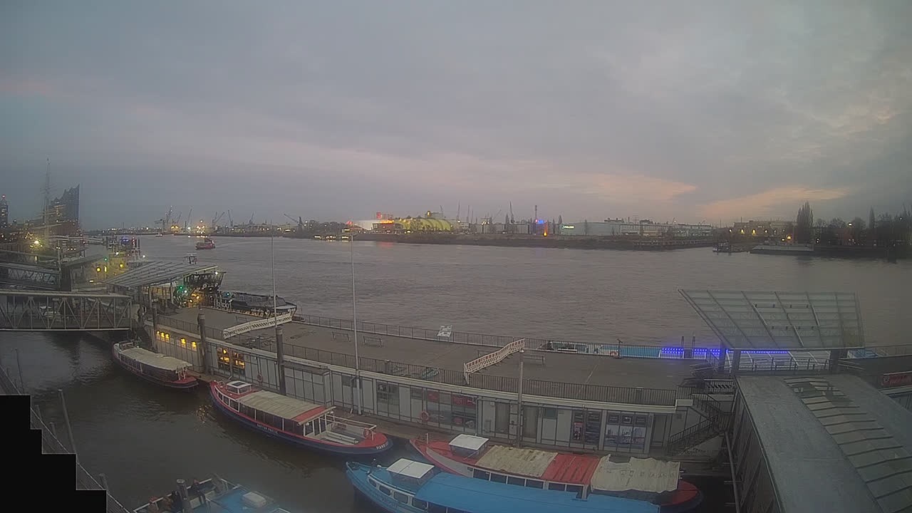 Archived image Webcam Hamburg: Cargo bridges