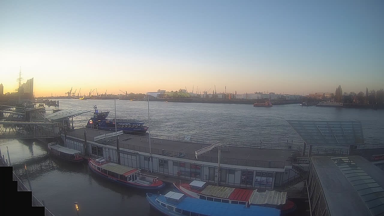 Archived image Webcam Hamburg: Cargo bridges