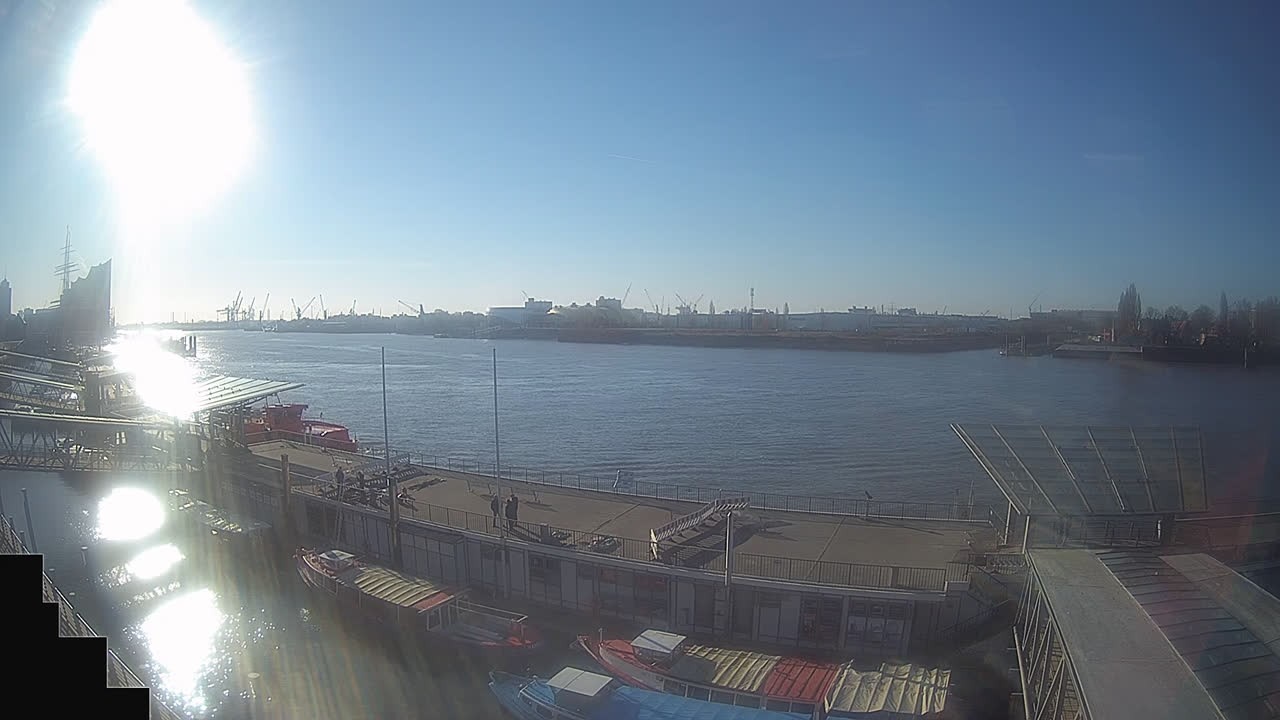 Archiv Foto Webcam Hamburg: Landungsbrücken