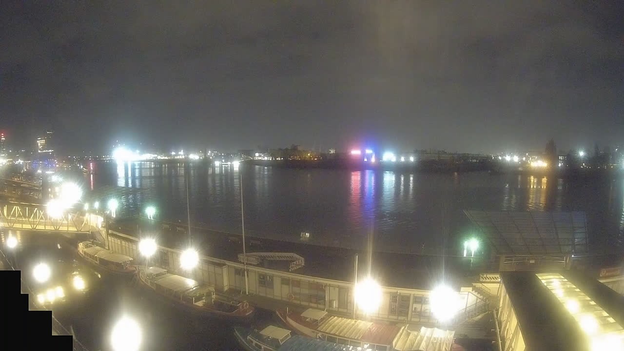 Archiv Foto Webcam Hamburg: Landungsbrücken