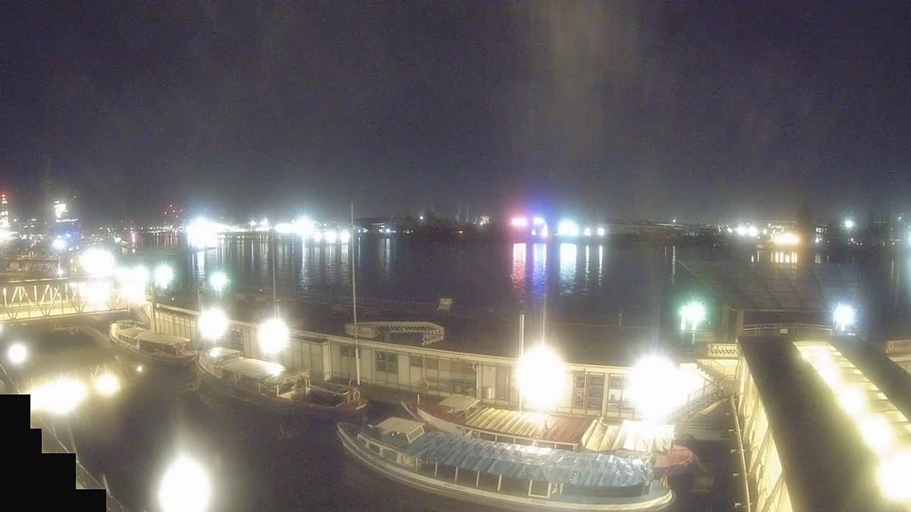 Archiv Foto Webcam Hamburg: Landungsbrücken