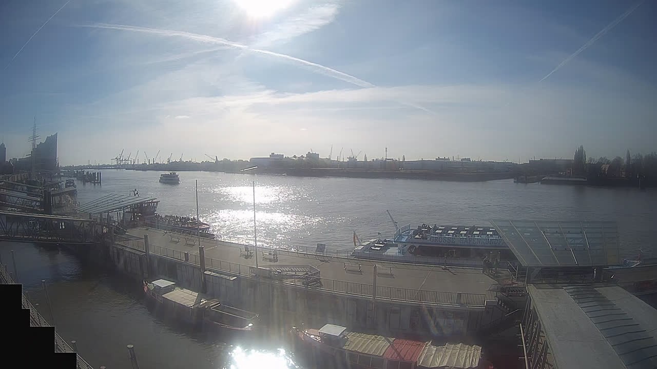 Archived image Webcam Hamburg: Cargo bridges