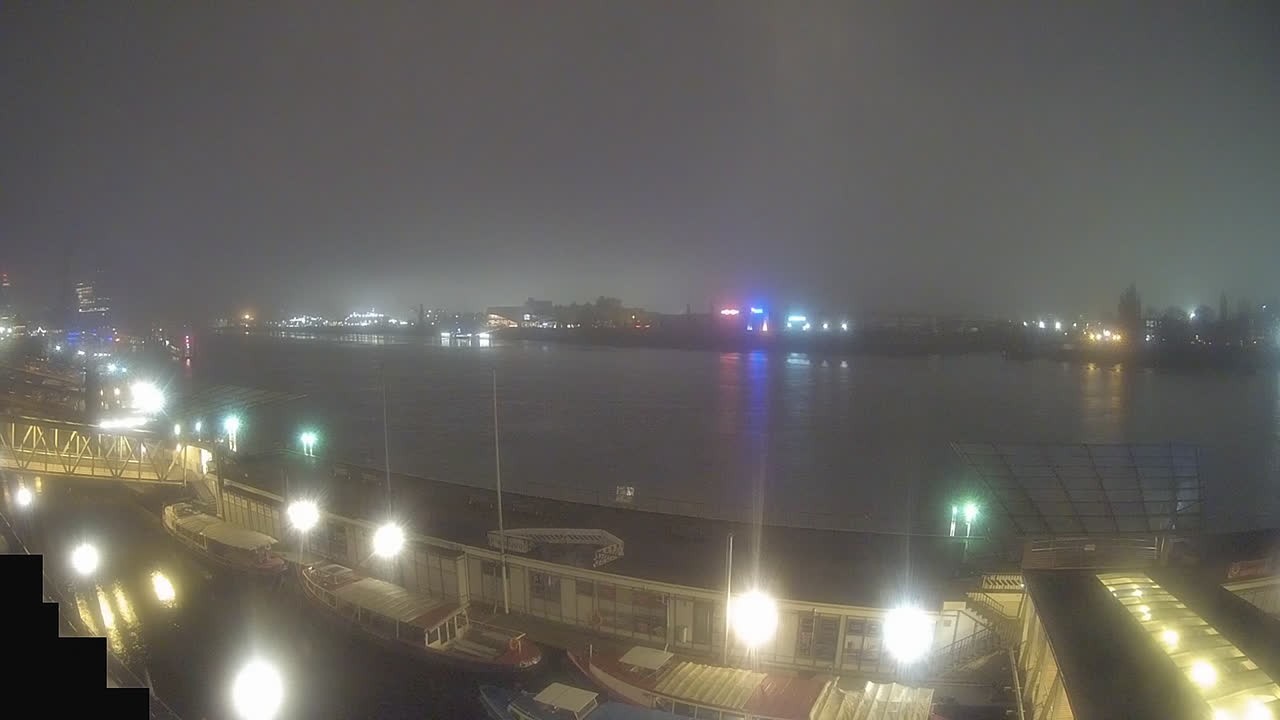 Archiv Foto Webcam Hamburg: Landungsbrücken