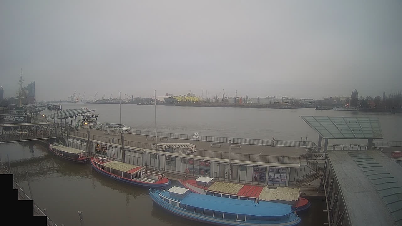 Archiv Foto Webcam Hamburg: Landungsbrücken