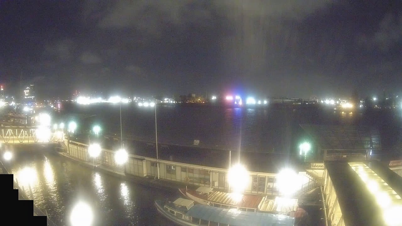 Archiv Foto Webcam Hamburg: Landungsbrücken