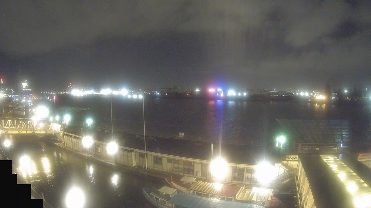 Archiv Foto Webcam Hamburg: Landungsbrücken