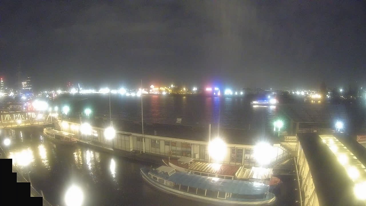 Archiv Foto Webcam Hamburg: Landungsbrücken
