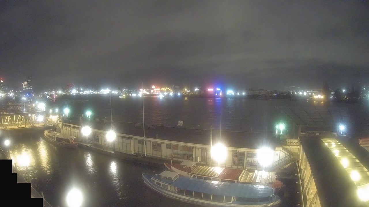 Archiv Foto Webcam Hamburg: Landungsbrücken