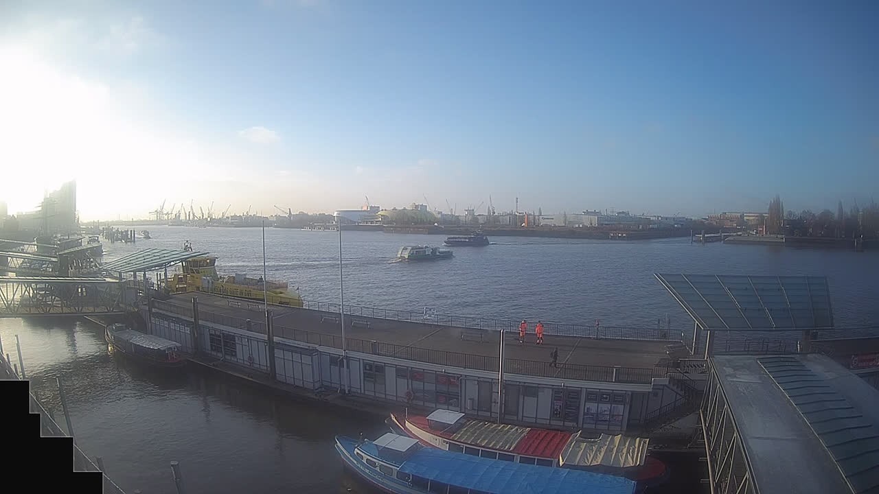 Archiv Foto Webcam Hamburg: Landungsbrücken