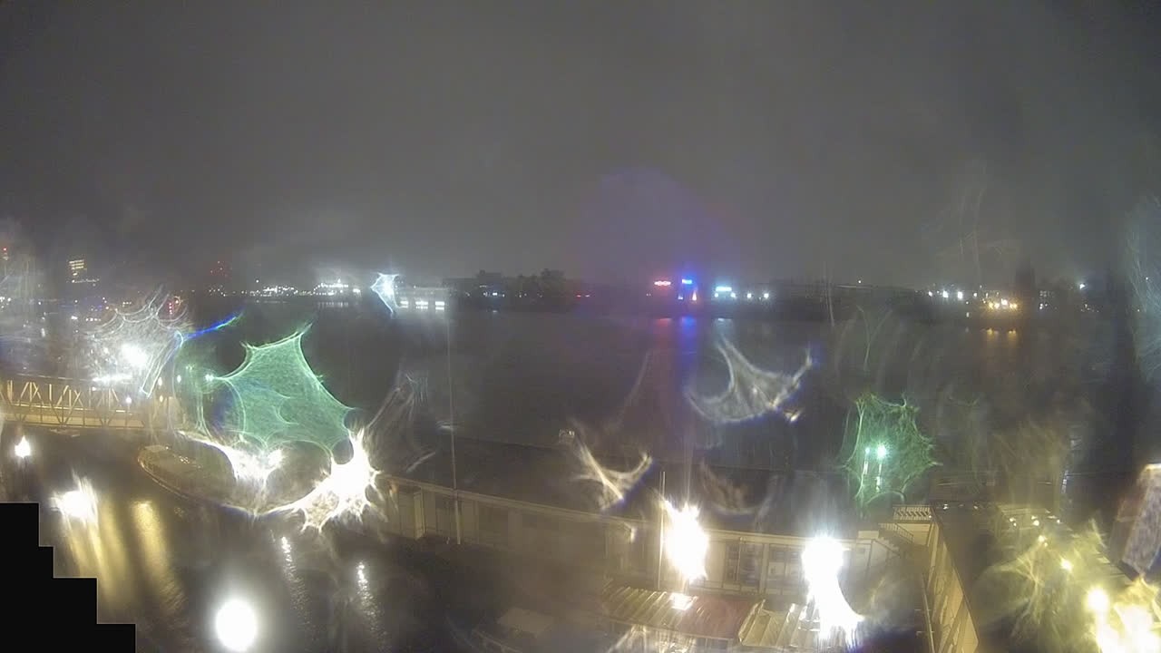 Archiv Foto Webcam Hamburg: Landungsbrücken