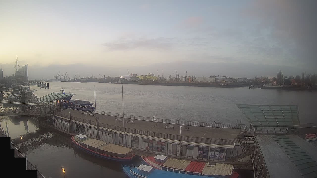 Archived image Webcam Hamburg: Cargo bridges