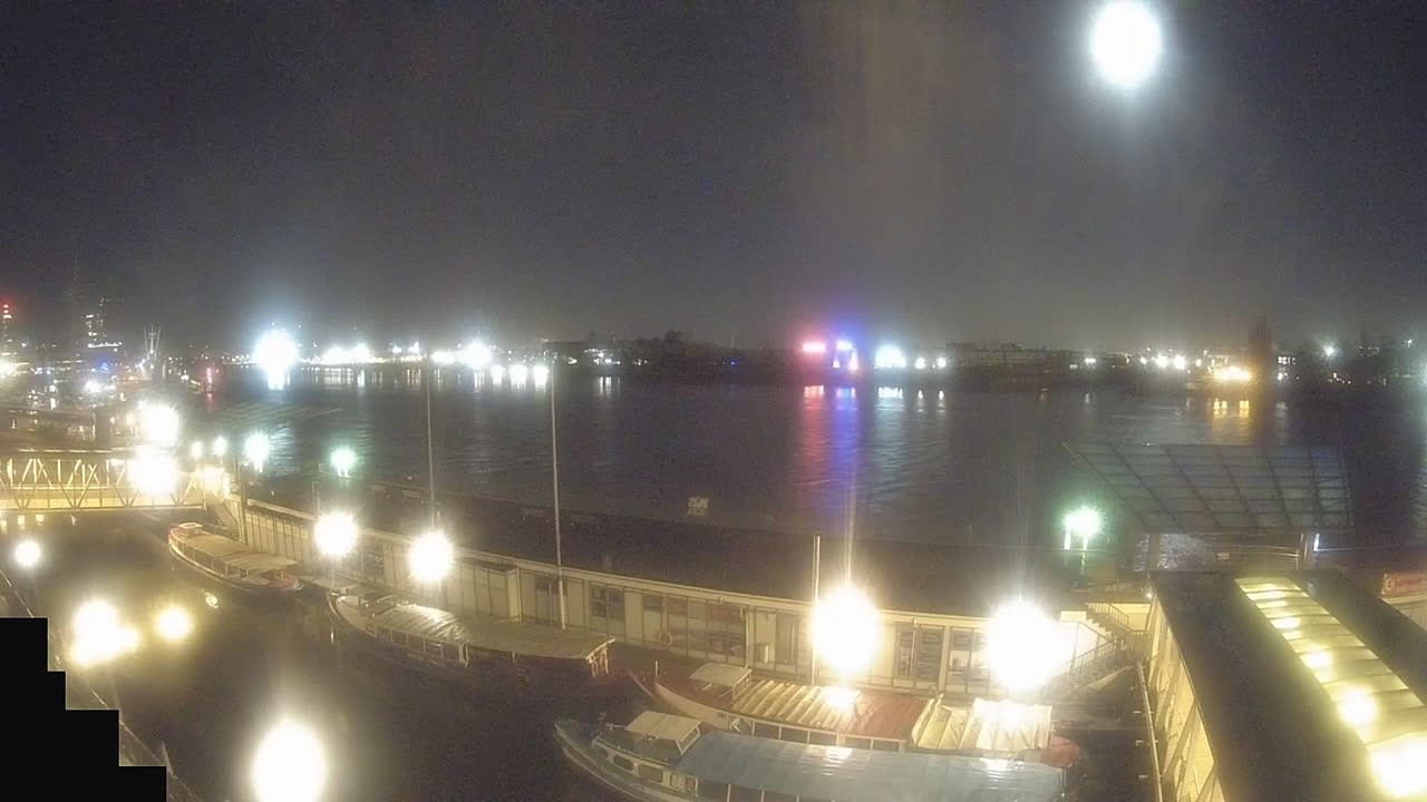 Archiv Foto Webcam Hamburg: Landungsbrücken
