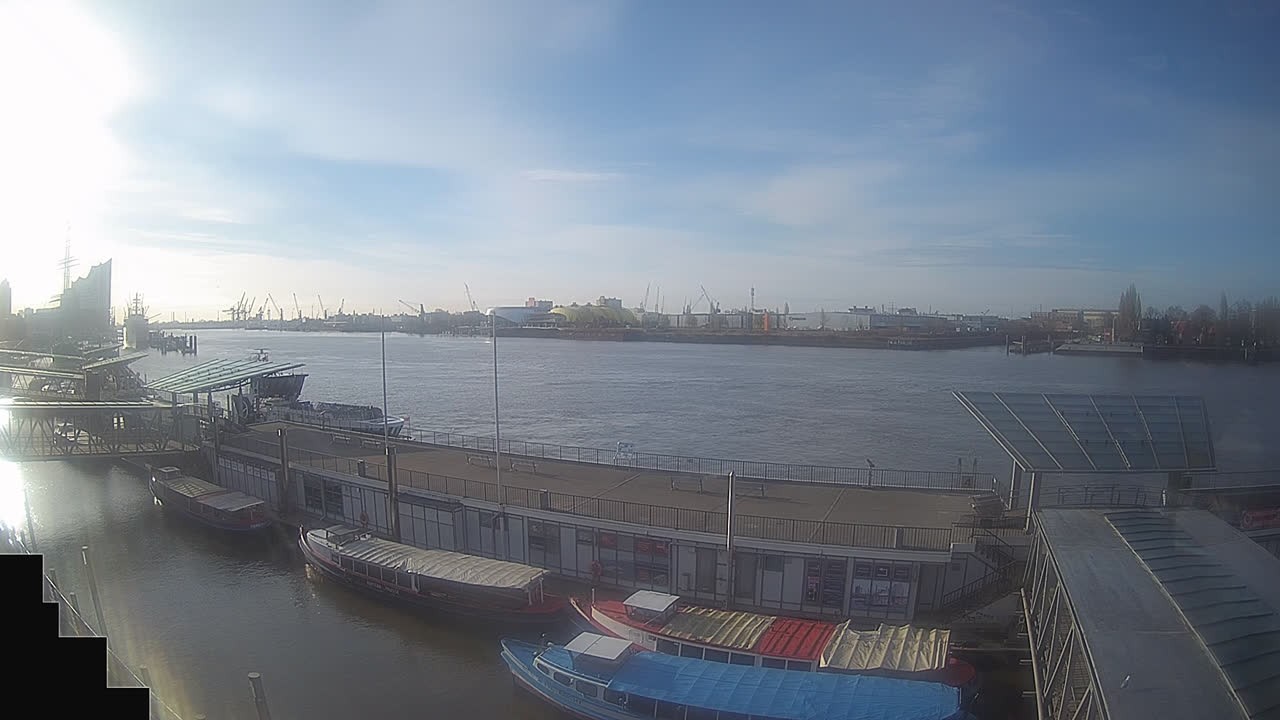 Archiv Foto Webcam Hamburg: Landungsbrücken