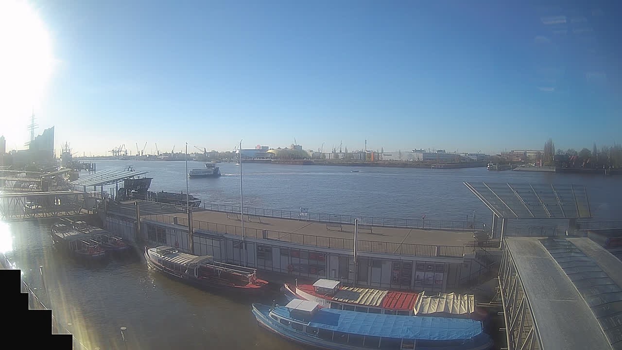 Archiv Foto Webcam Hamburg: Landungsbrücken