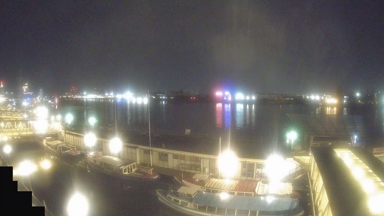Archiv Foto Webcam Hamburg: Landungsbrücken