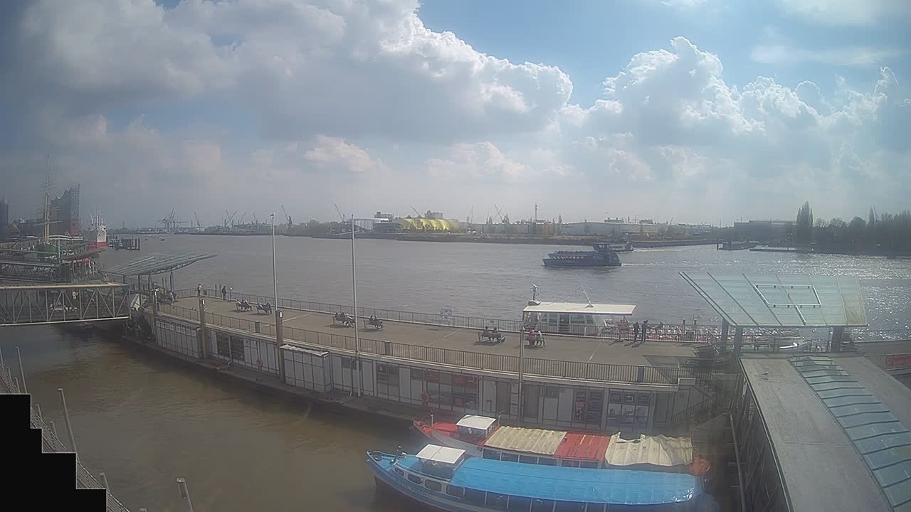 Archived image Webcam Hamburg: Cargo bridges