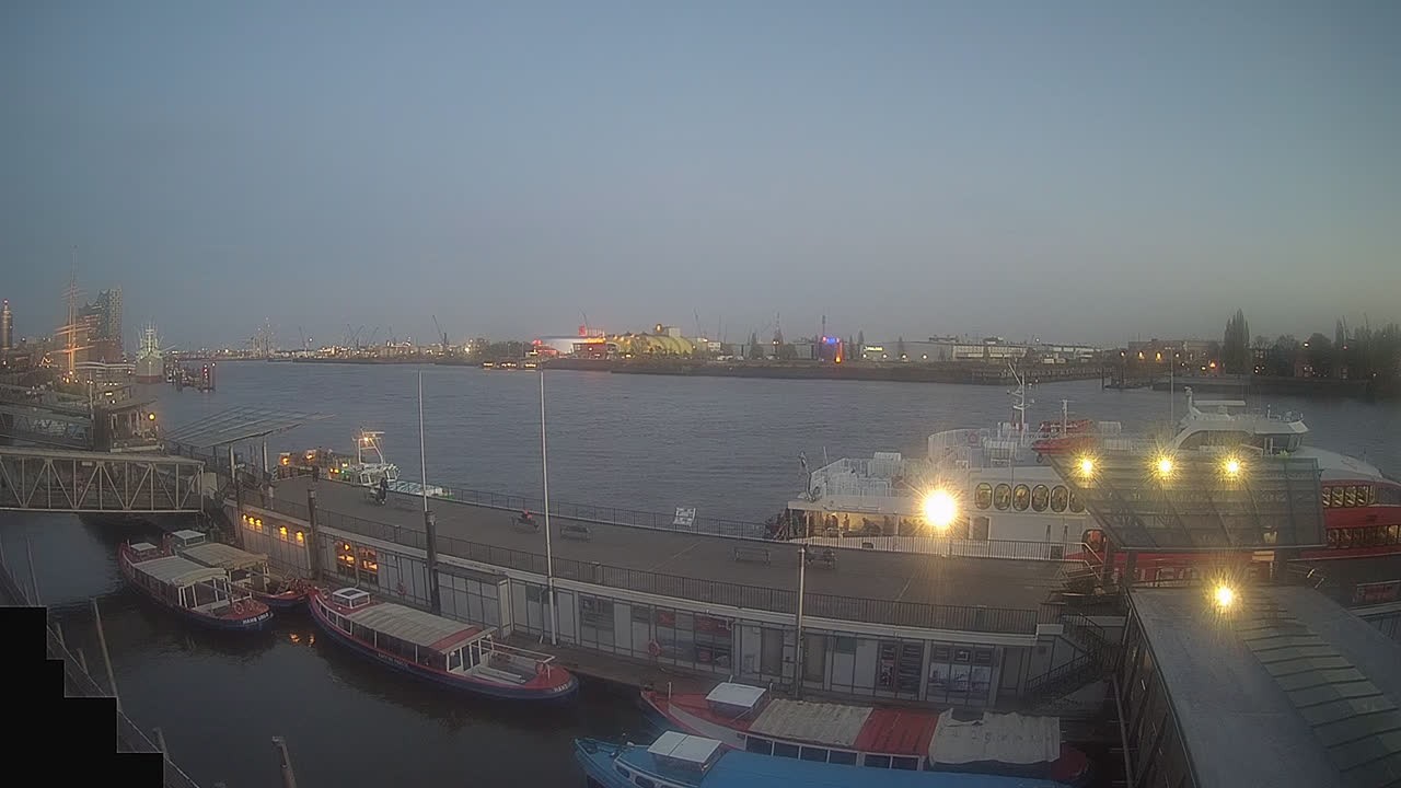 Archived image Webcam Hamburg: Cargo bridges