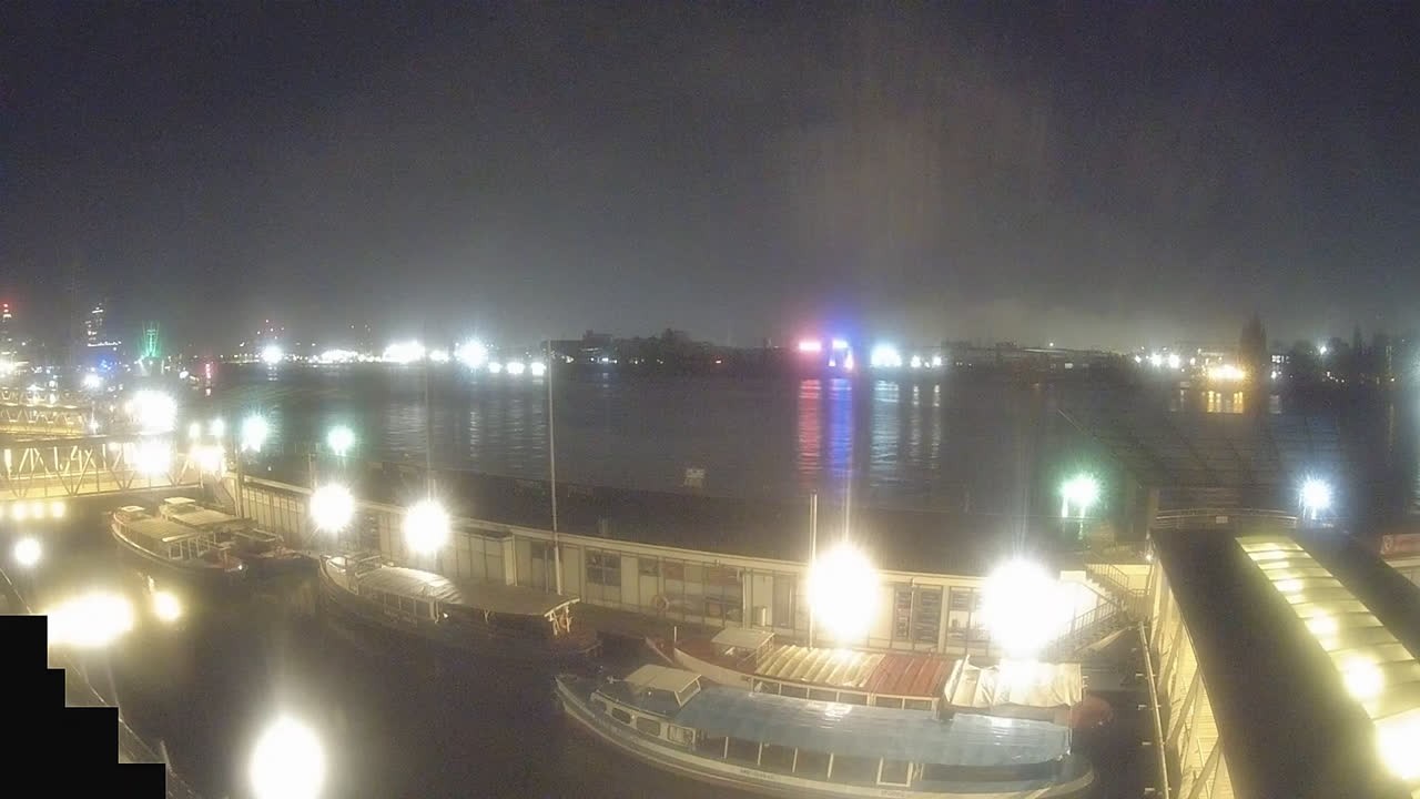 Archiv Foto Webcam Hamburg: Landungsbrücken