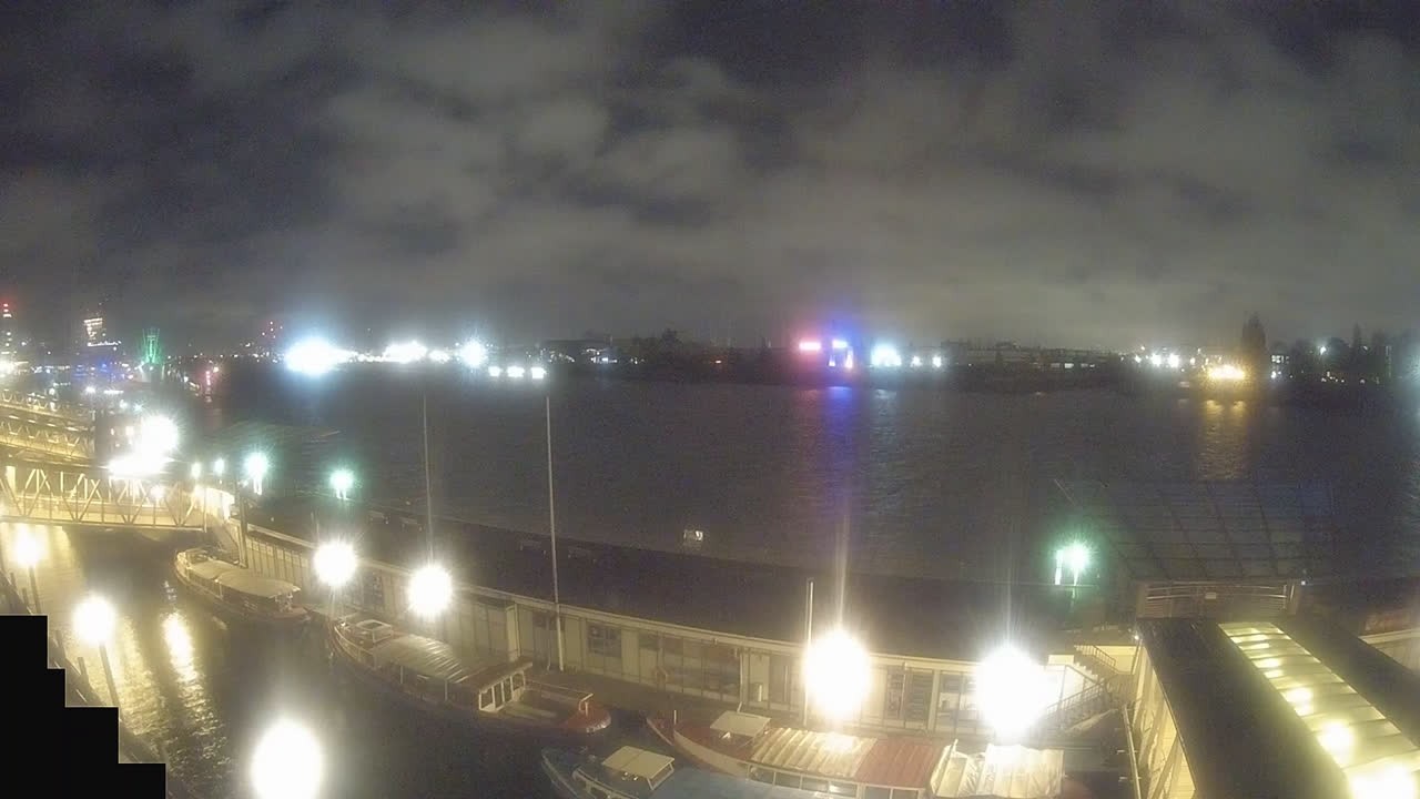 Archiv Foto Webcam Hamburg: Landungsbrücken