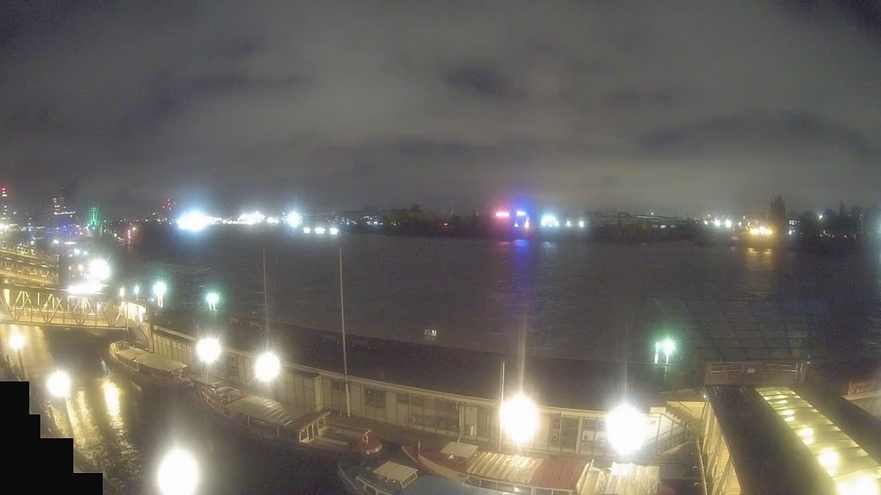 Archiv Foto Webcam Hamburg: Landungsbrücken