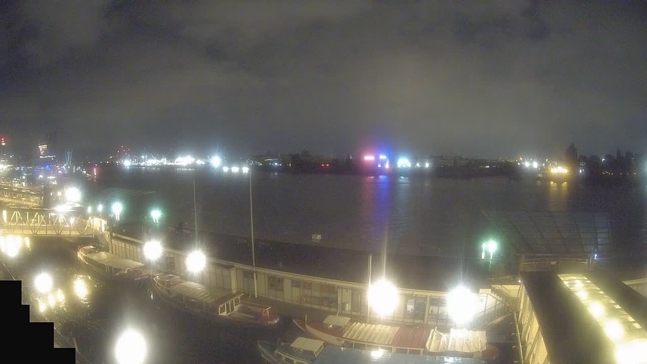 Archiv Foto Webcam Hamburg: Landungsbrücken