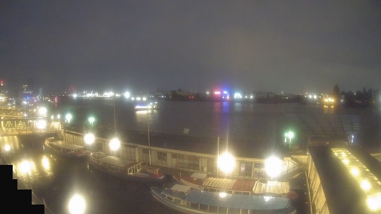 Archiv Foto Webcam Hamburg: Landungsbrücken