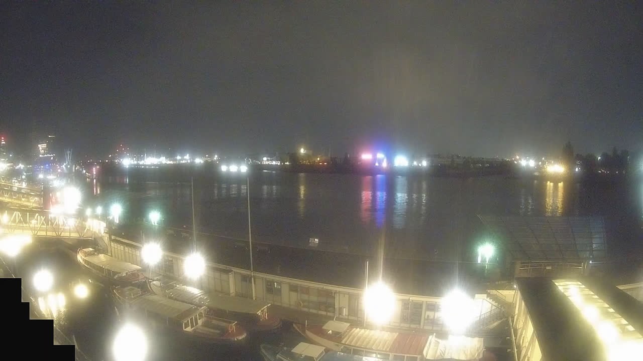 Archiv Foto Webcam Hamburg: Landungsbrücken