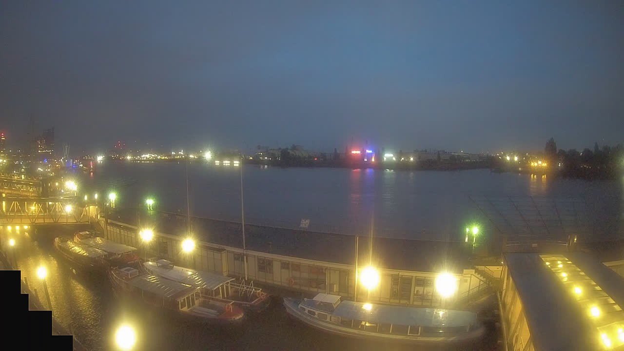 Archived image Webcam Hamburg: Cargo bridges