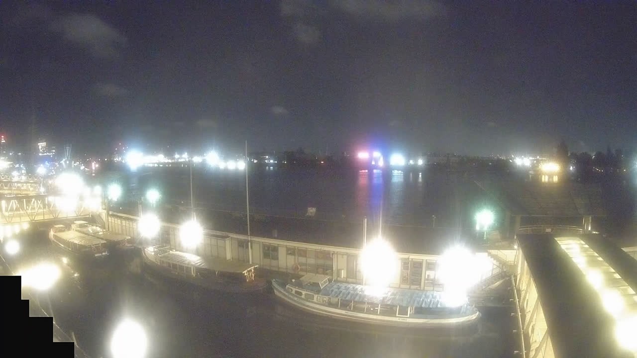 Archiv Foto Webcam Hamburg: Landungsbrücken