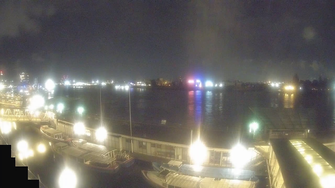 Archiv Foto Webcam Hamburg: Landungsbrücken