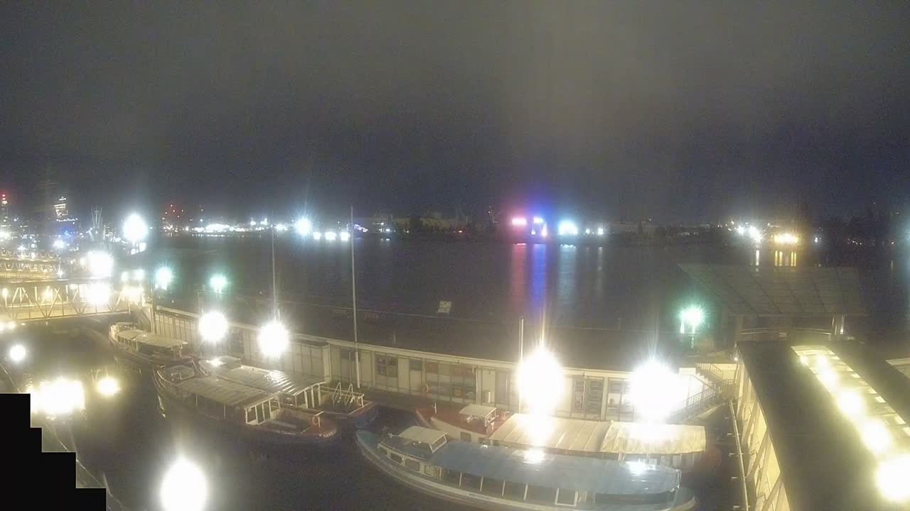 Archiv Foto Webcam Hamburg: Landungsbrücken