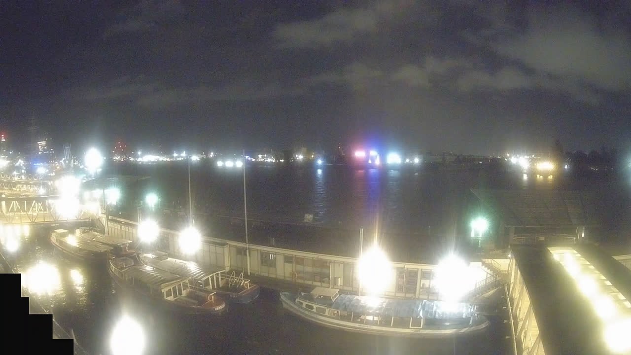 Archiv Foto Webcam Hamburg: Landungsbrücken