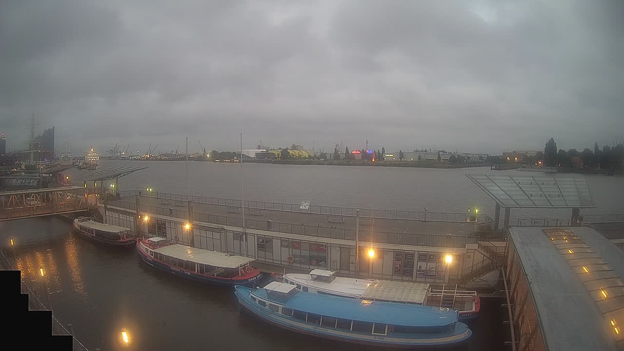 Archived image Webcam Hamburg: Cargo bridges