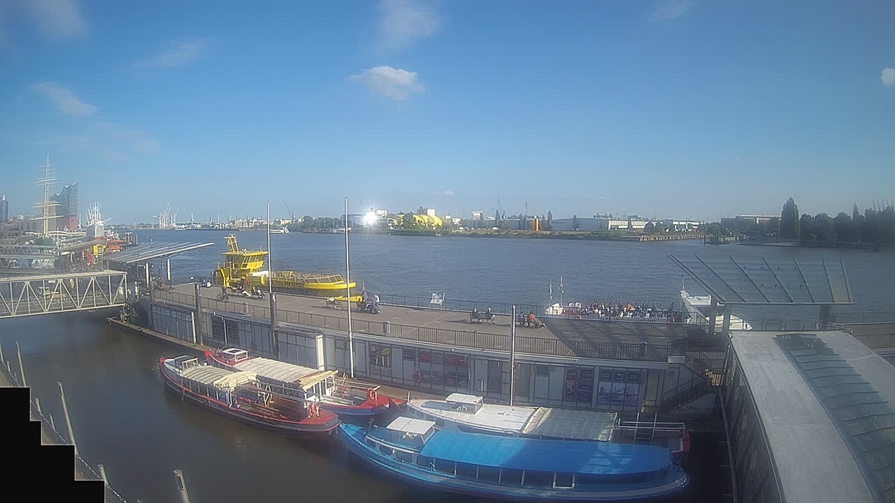 Archived image Webcam Hamburg: Cargo bridges