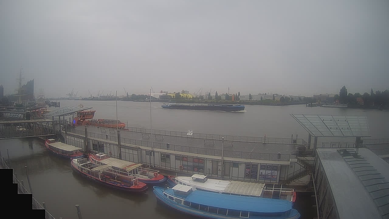 Archiv Foto Webcam Hamburg: Landungsbrücken