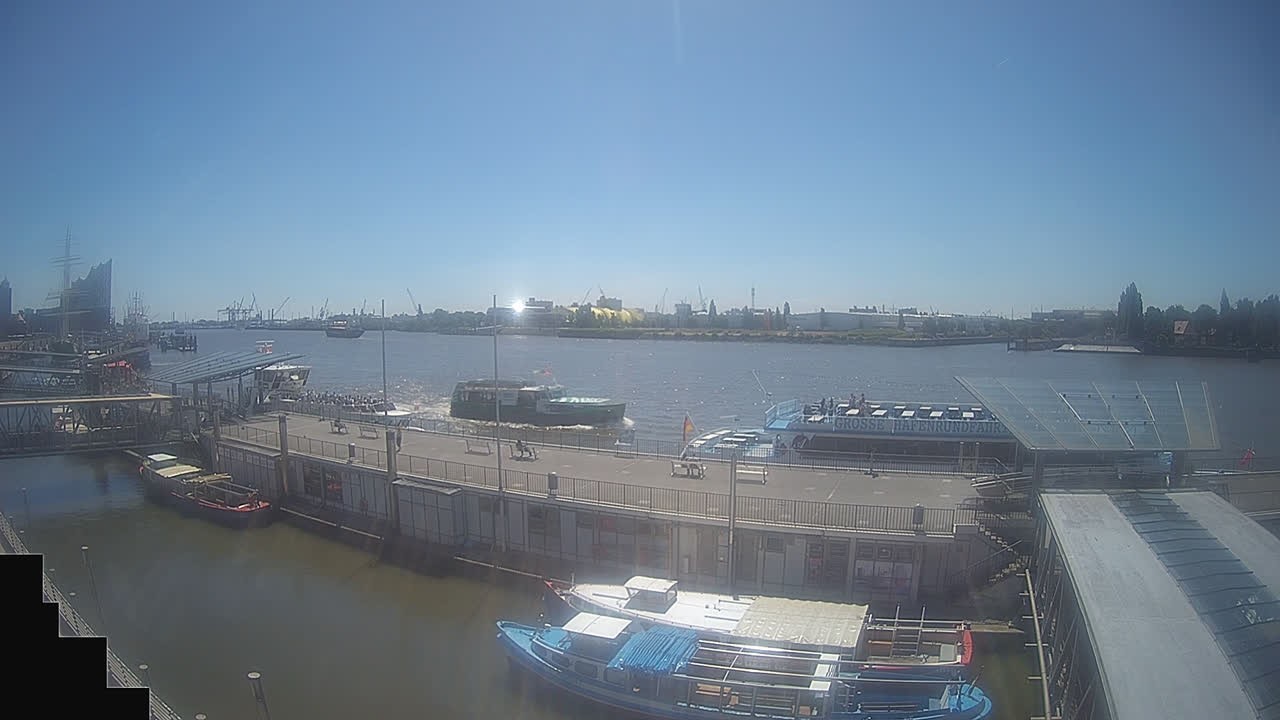 Archiv Foto Webcam Hamburg: Landungsbrücken