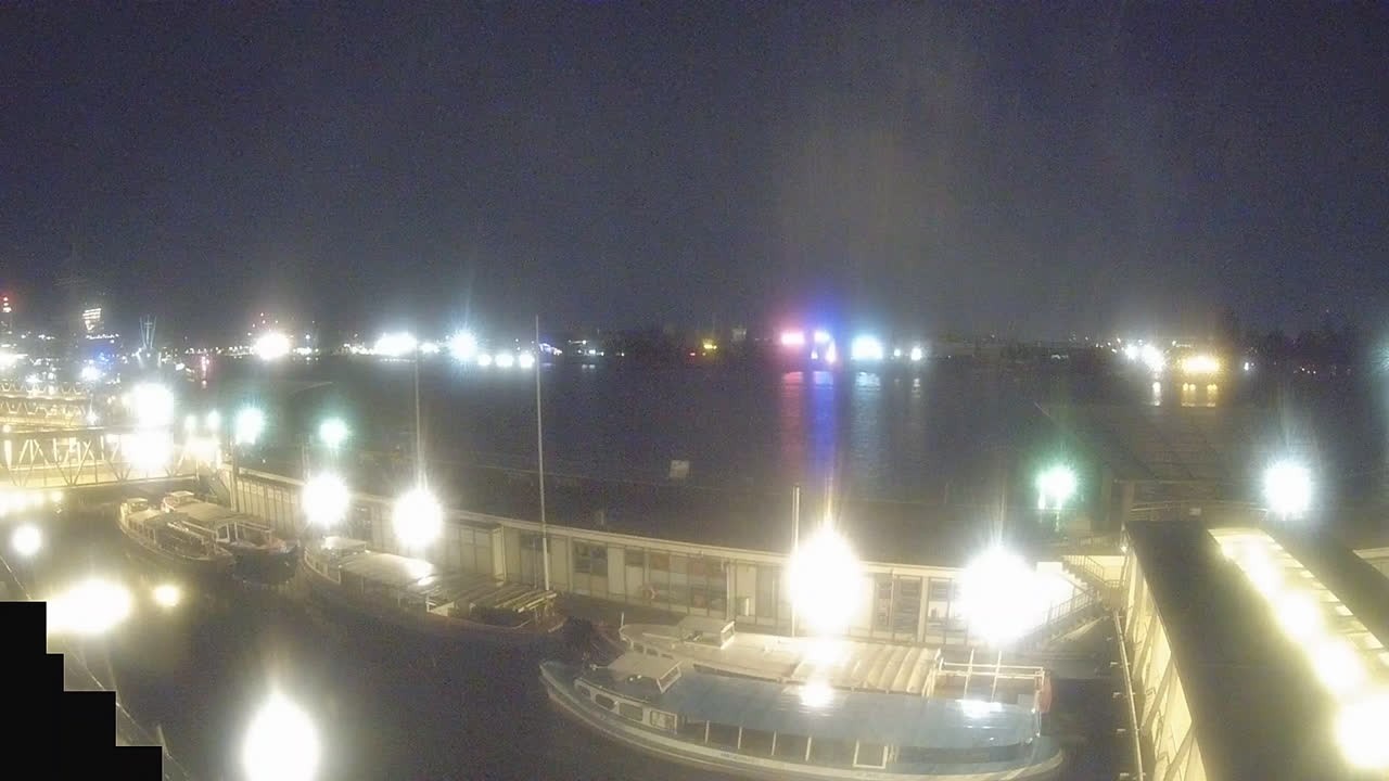 Archiv Foto Webcam Hamburg: Landungsbrücken
