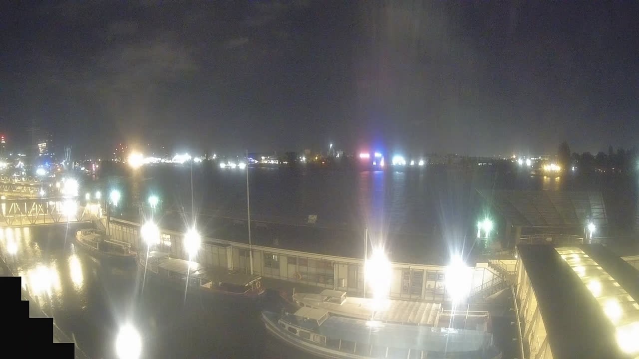 Archiv Foto Webcam Hamburg: Landungsbrücken