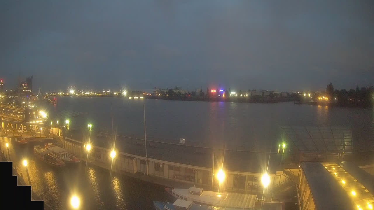 Archived image Webcam Hamburg: Cargo bridges