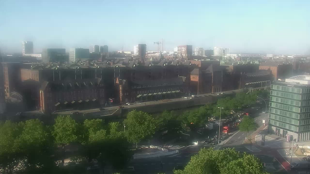 Archived image Webcam Hamburg: At the Chile House