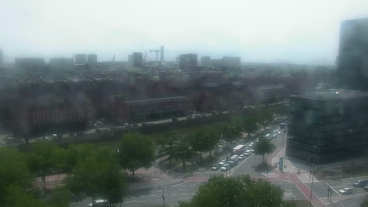 Archived image Webcam Hamburg: At the Chile House