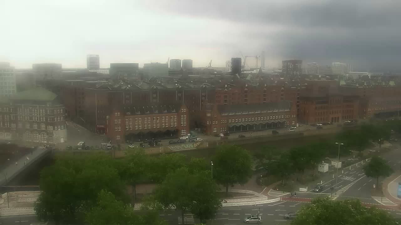 Archived image Webcam Hamburg: At the Chile House