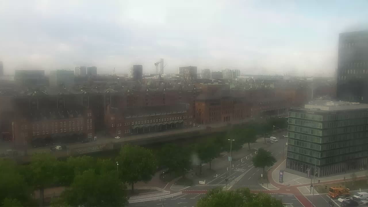 Archived image Webcam Hamburg: At the Chile House