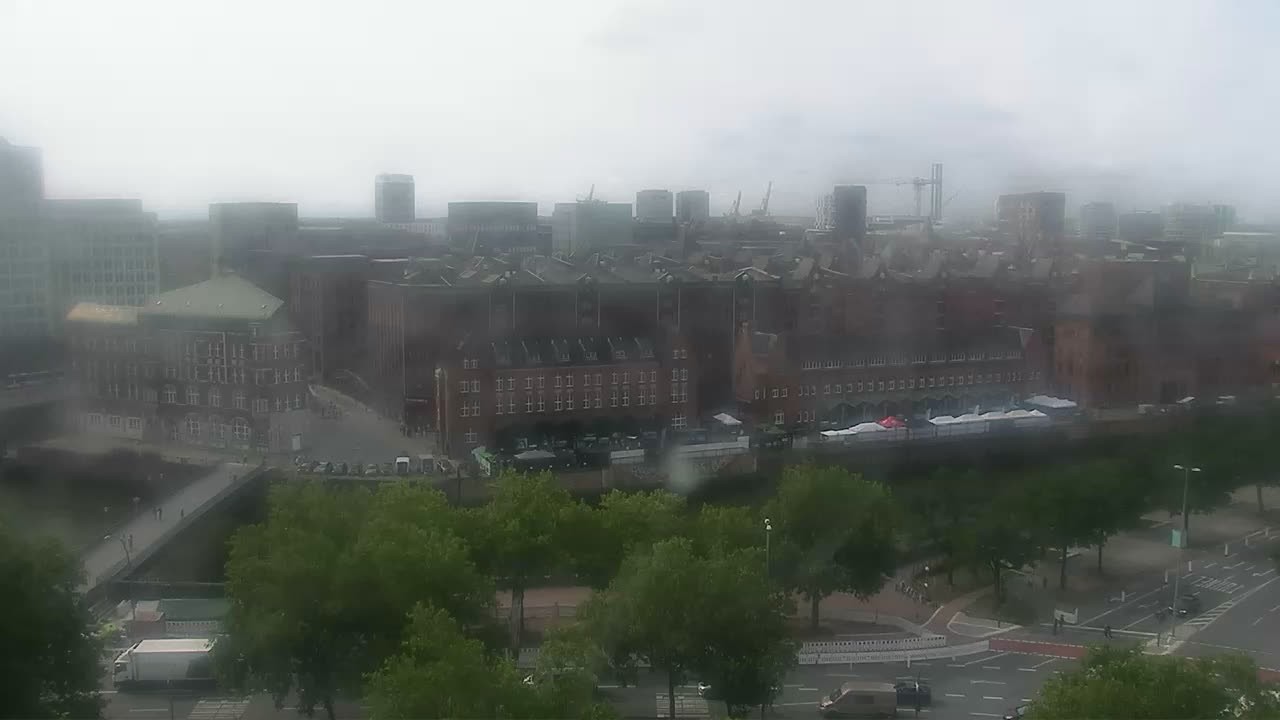 Archived image Webcam Hamburg: At the Chile House