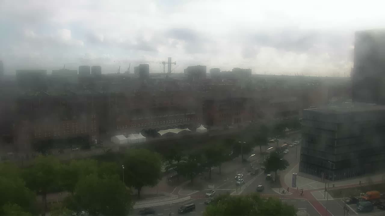 Archived image Webcam Hamburg: At the Chile House