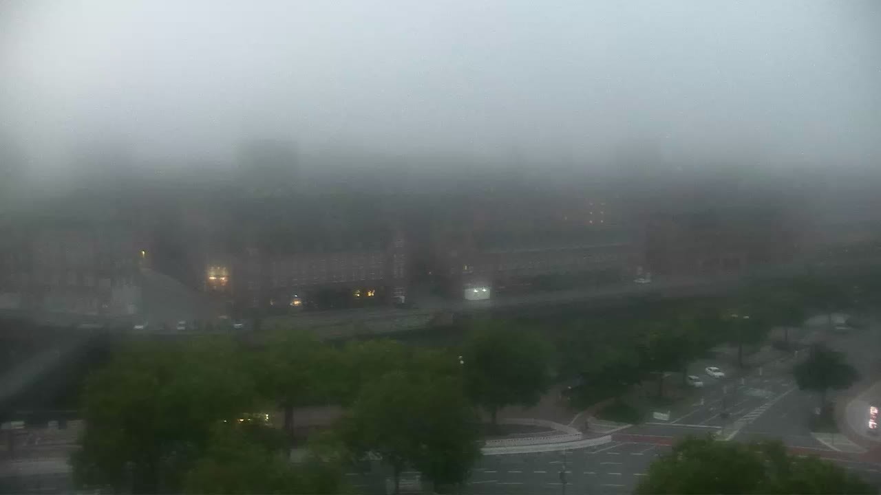 Archived image Webcam Hamburg: At the Chile House