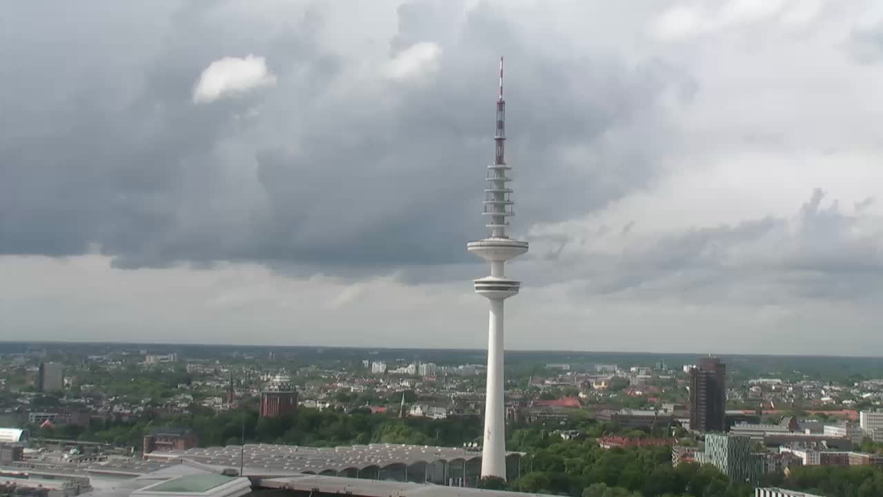 Archived image Webcam Hamburg: Emporio Tower