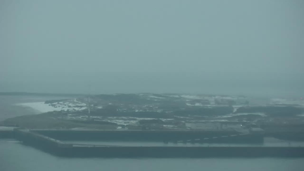 Archiv Foto Webcam Helgoland: Blick auf die Ladungsbrücke