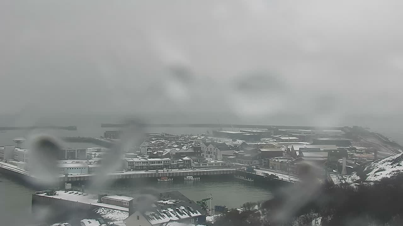 Archiv Foto Webcam Helgoland: Blick auf die Ladungsbrücke