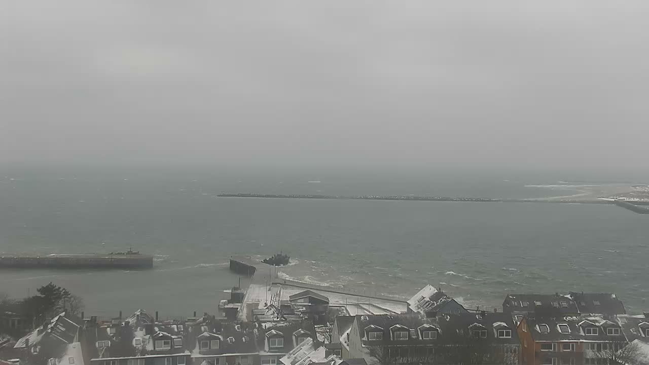 Archiv Foto Webcam Helgoland: Blick auf die Ladungsbrücke